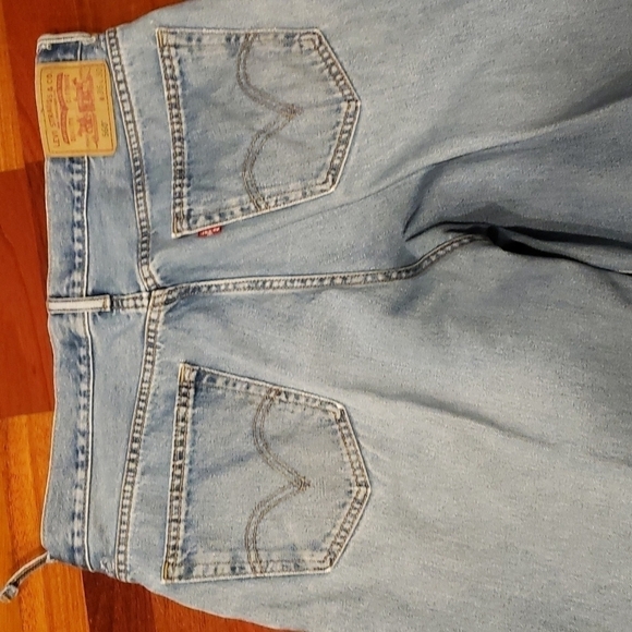 Levi's 560 Comfort Fit 36x30 Distressed - Picture 11 of 15